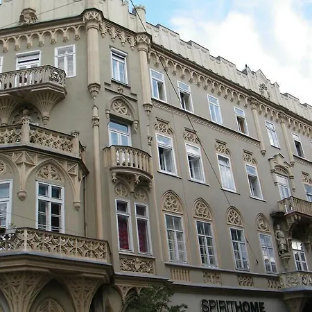 Central King Apartment